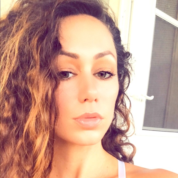 Meet your Posher, Jessica - Picture 1 of 1